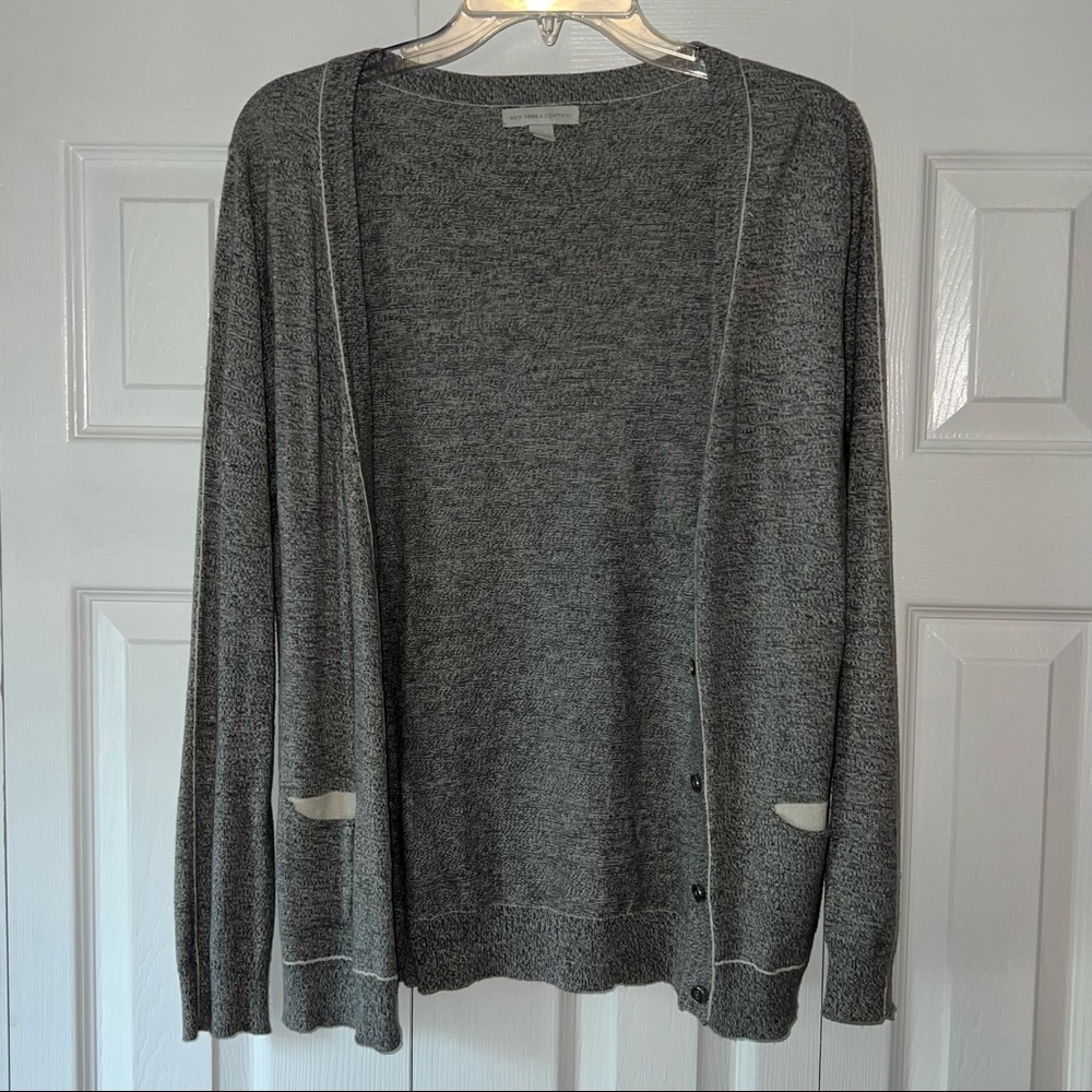 Buttoned Cardigan Sweater - Picture 6 of 7